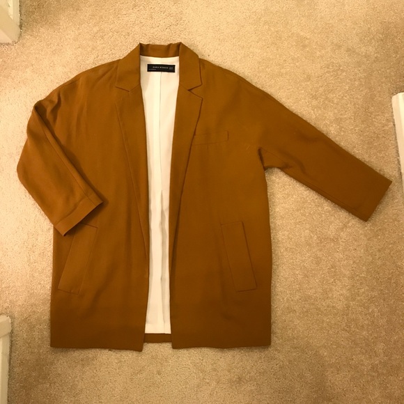 Zara Jackets & Blazers - Boxy spring jacket